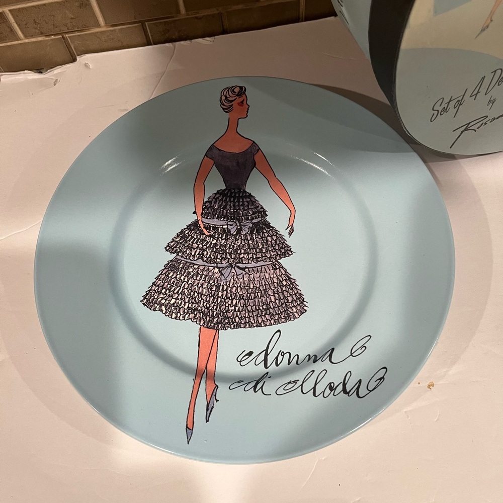 Vintage Rosanna Dessert Plates-new in box-set of 4-women in dresses-Blue - Picture 3 of 7